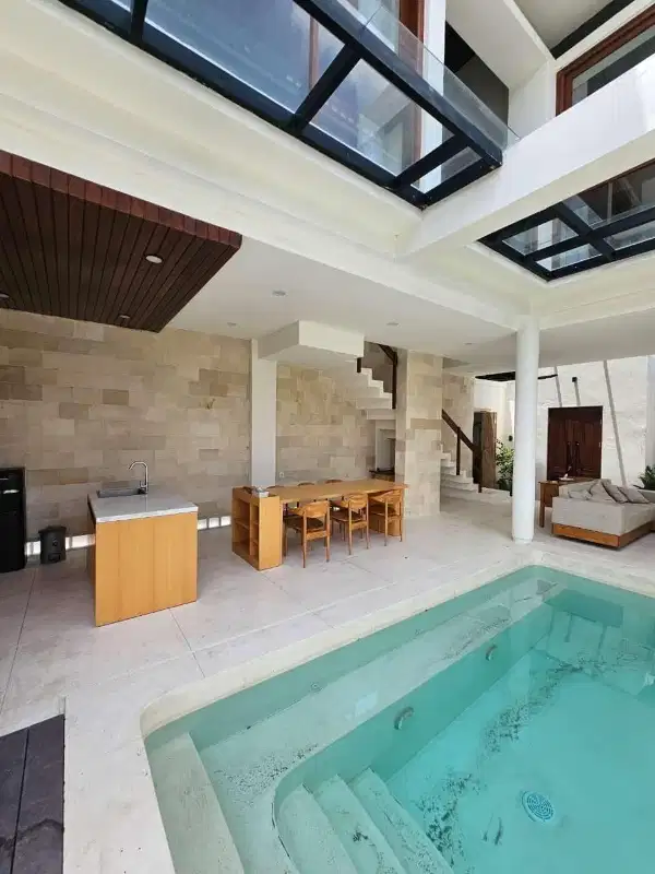 Villa baru Batubelig seminyak
