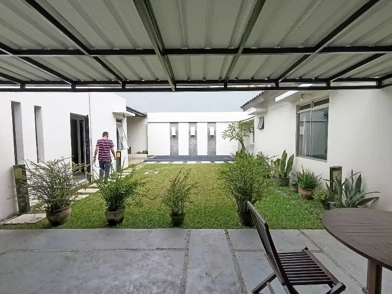 Disewakan rumah asri di Ratna Sasih