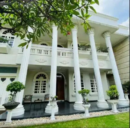 Raya Dharmahusada Indah