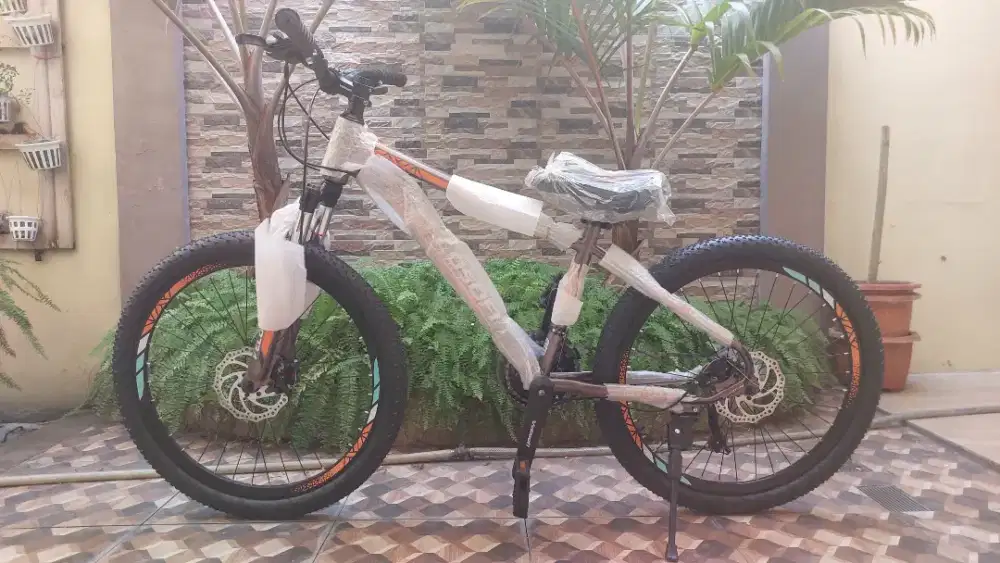 Sepeda MTB merk velosofi 7 Speed