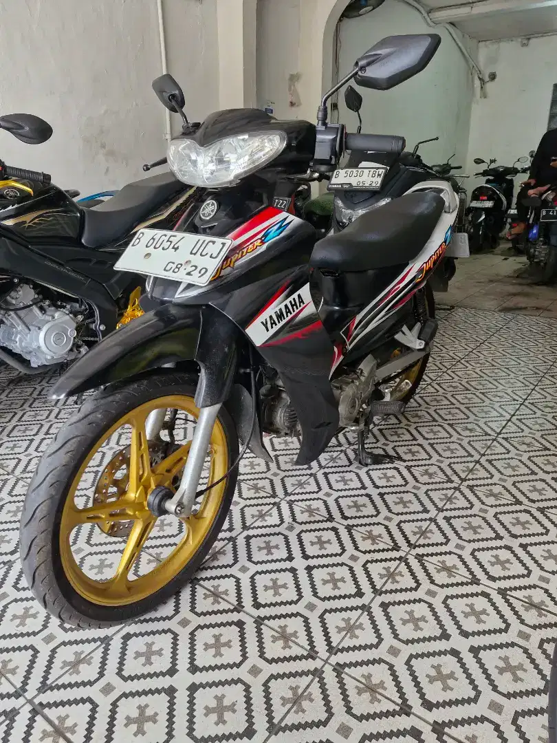VEGA R 2005, PJK 8 2025, SS KUMPLIT, MESIN JOSS, KERING, GRES LIKE NEW