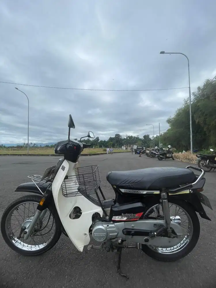 Honda astrea prima (engkel)