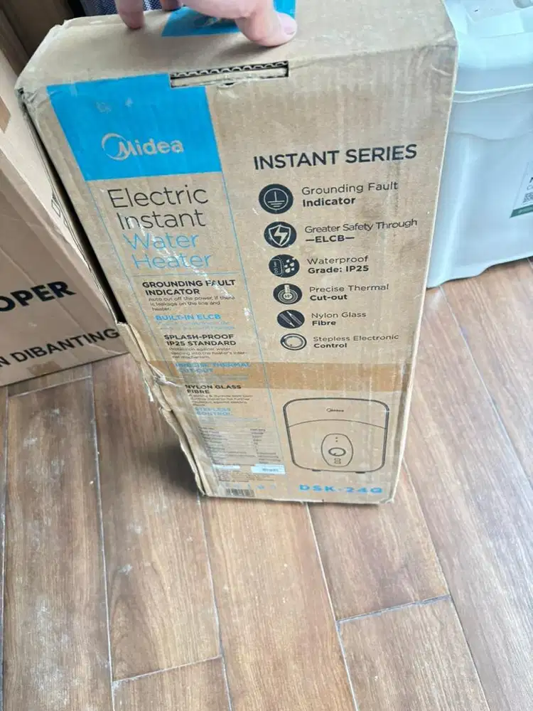 Water Heater Instant Midea