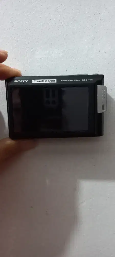 Kamera Hitam sony touch panel DSC 170