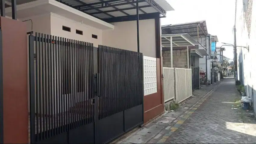DISEWAKAN RUMAH GUNUNG ANYAR - BARU - MINIMALIS