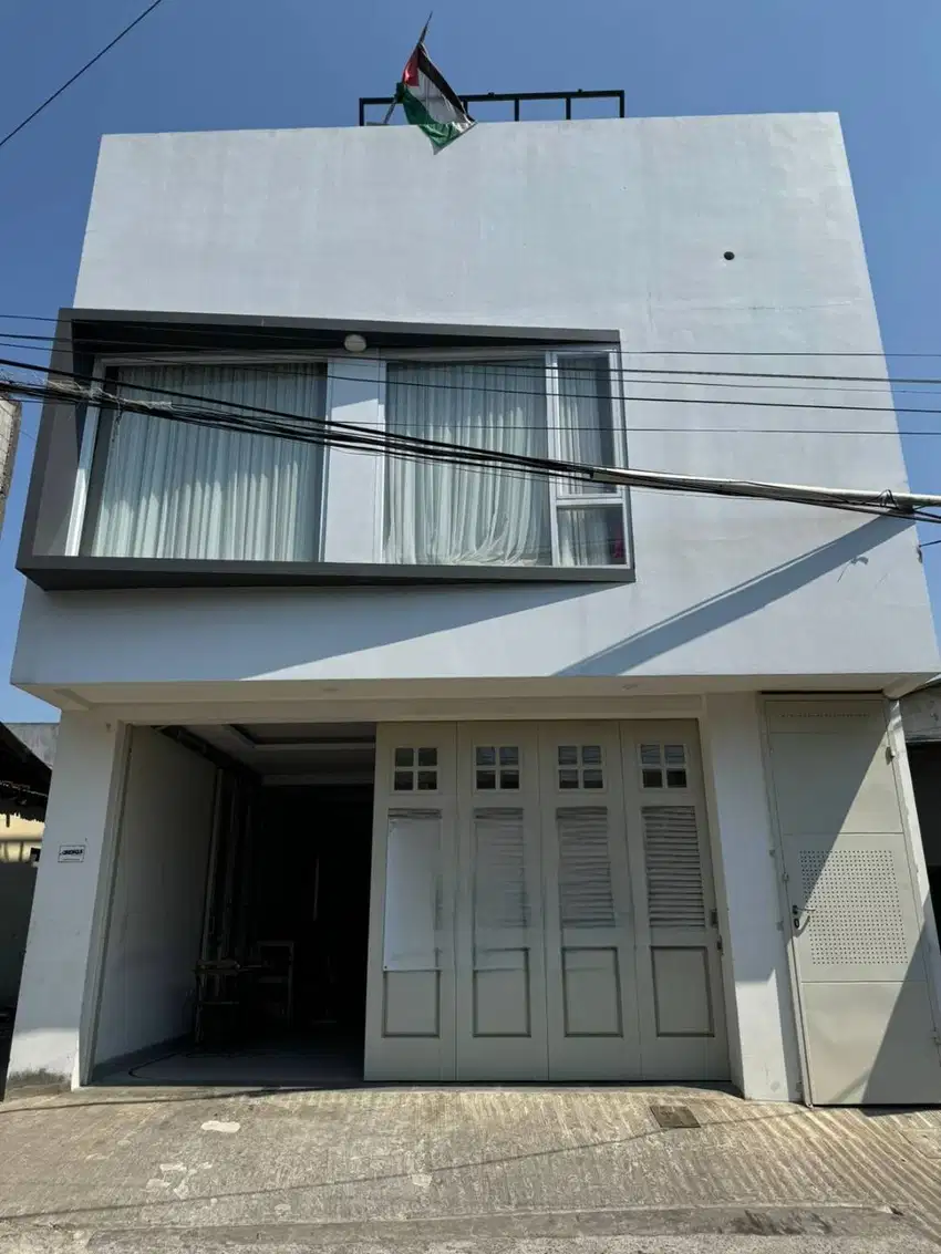 Dijual/Disewakan Rumah modern minimalis,Cocok untuk usaha