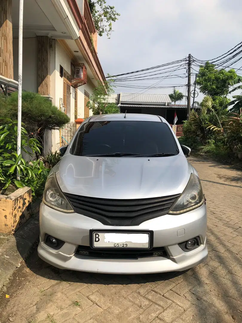 Nissan Grand livina 2013 Bensin