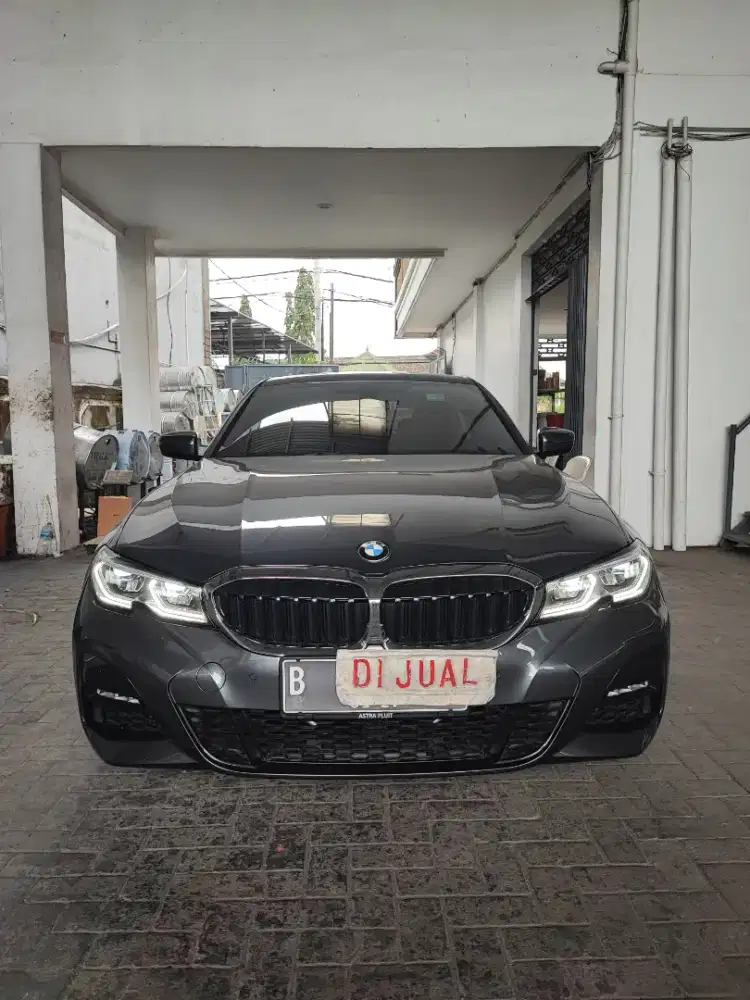 Antik BMW 330 2022 low KM