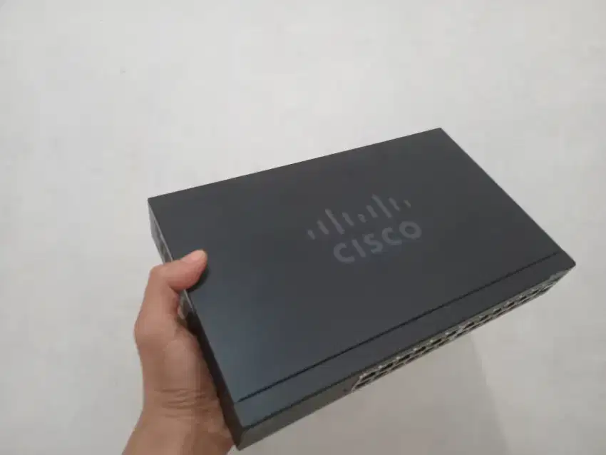 Cisco Sg95-24-As Compact 24-Port Gigabit Switch