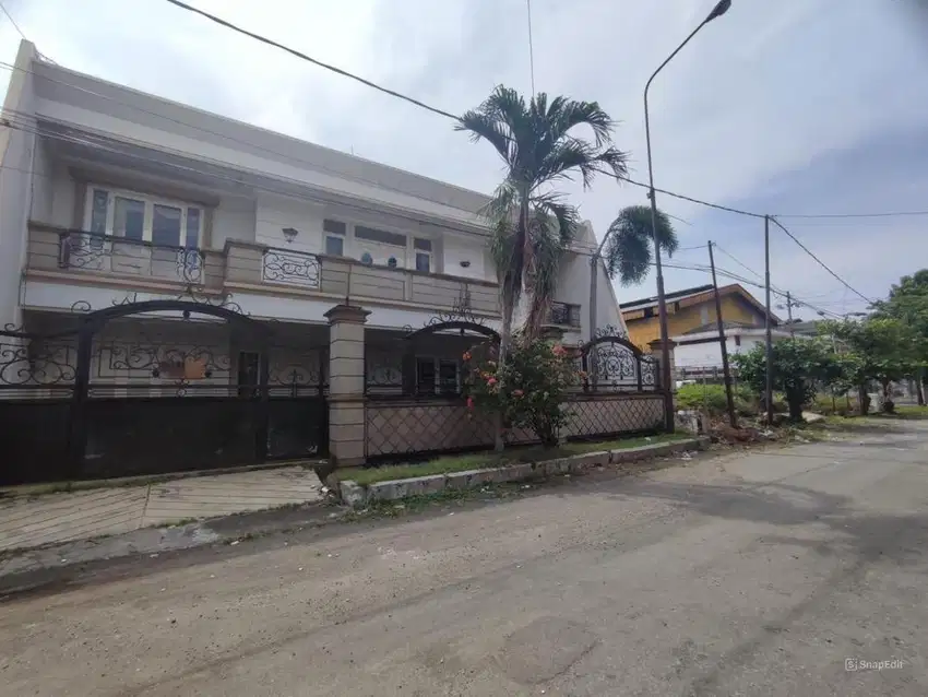 Dijual Rumah Semi Furnishe Dharmahusada Indah Barat Surabaya Timur