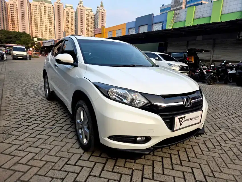 Honda Hrv 1.5 E CVT AT White 2017 KM77rban Pajak Panjang Siap Pakai