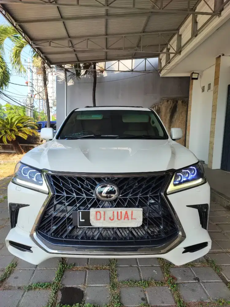 Lexus LX570 2008 bagus