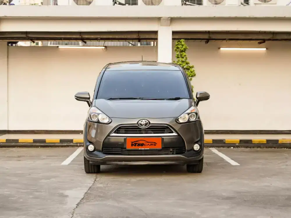 Tdp 15jt !!! Sienta V 1.5 MT - Low Odo - Pajak Supeer Panjang Nov 2026