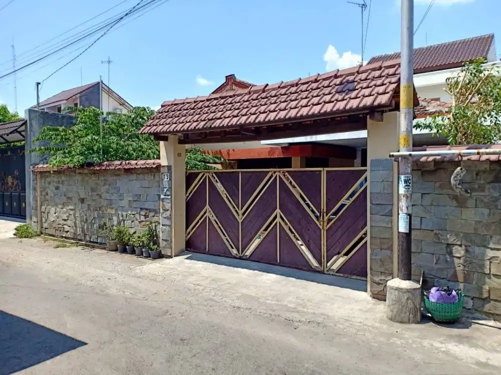 DIJUAL RUMAH SIAP HUNI JL NIAS BANJARSARI  SOLO