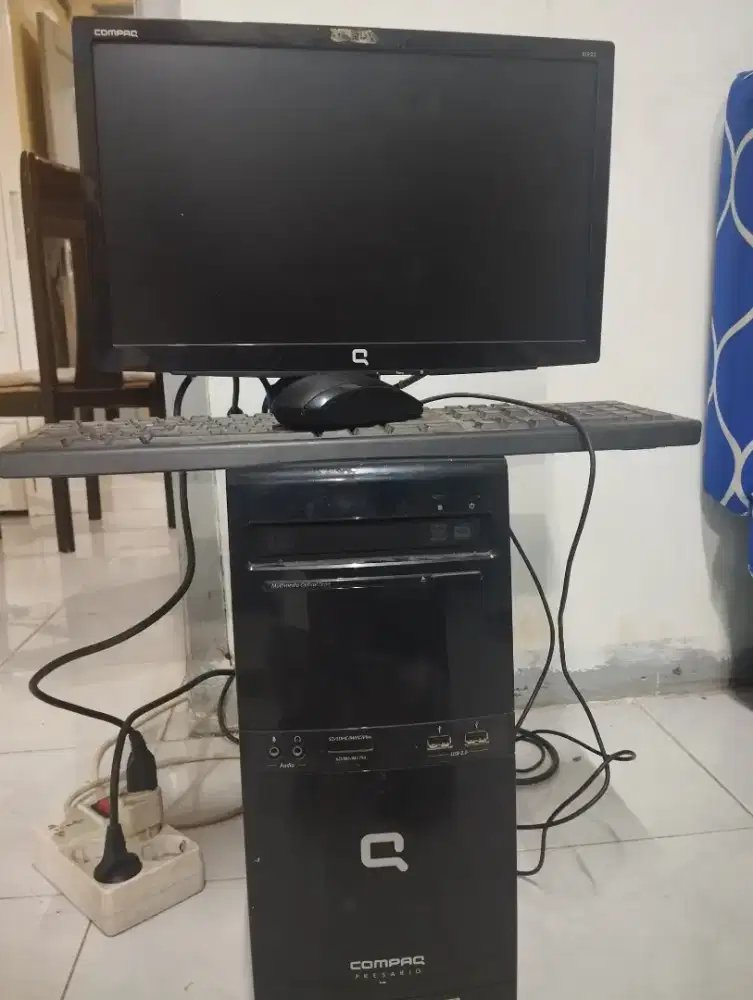 SEPAKET PC KOMPUTER COMPAQ PRESARIO CQ-3000 SERIES LENGKAP SIAP PAKAI