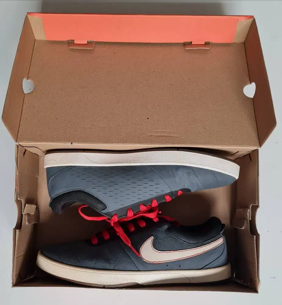 Sepatu Sneaker Nike 3 Color Size 42