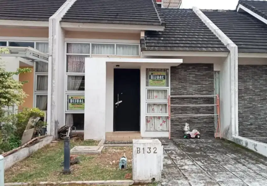 Dijual Rumah dikomplek Green Resort