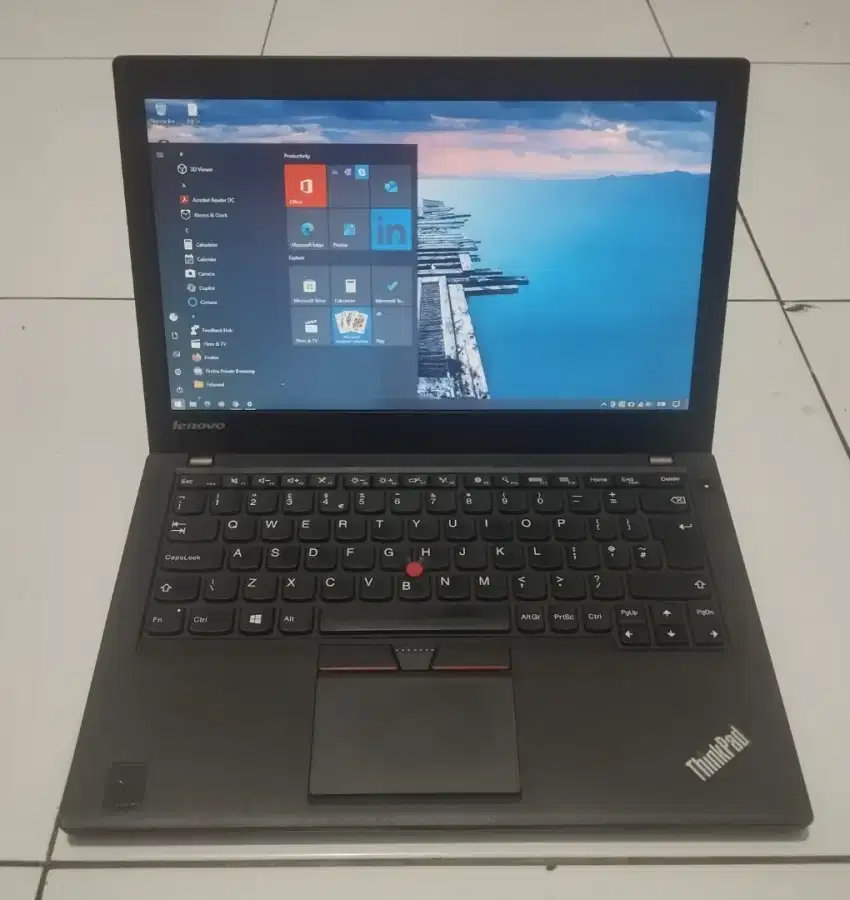 Thinkpad all normal core i5 ram 8 SSS 128 Batre 2 jam windows 10