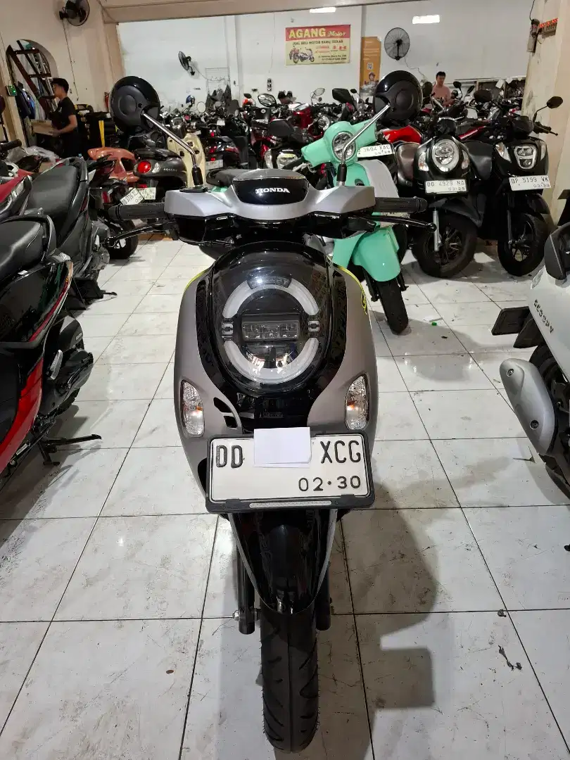 Honda Scoopy new 110cc 2025 hitam silver