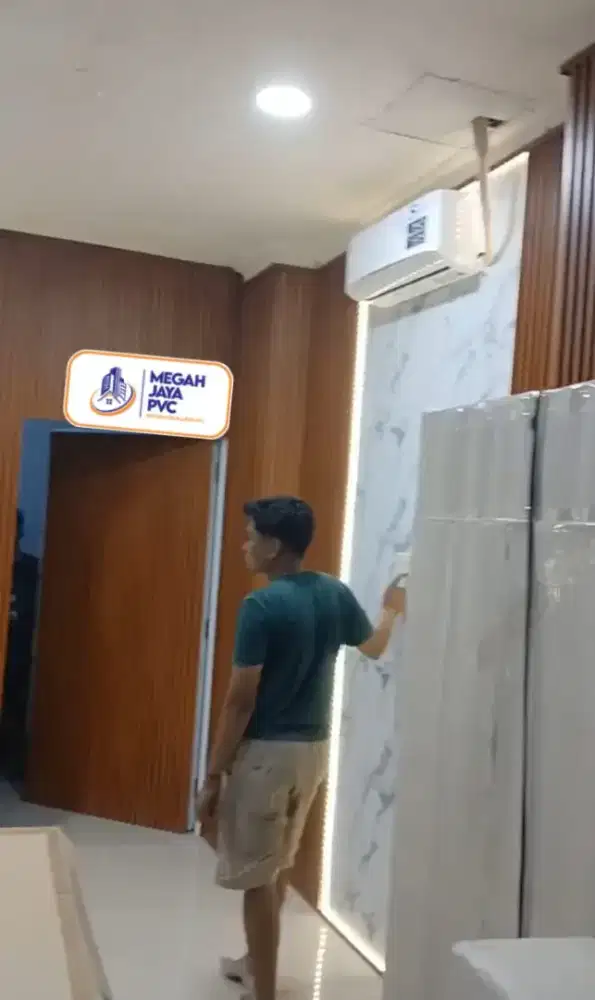 Menjual bahan material plafon PVC dan WPC wall panel