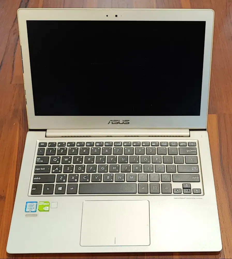 Laptop Slim Gaming Asus Zenbook UX303 Core i5 6200 12GB RAM 256GB SSD