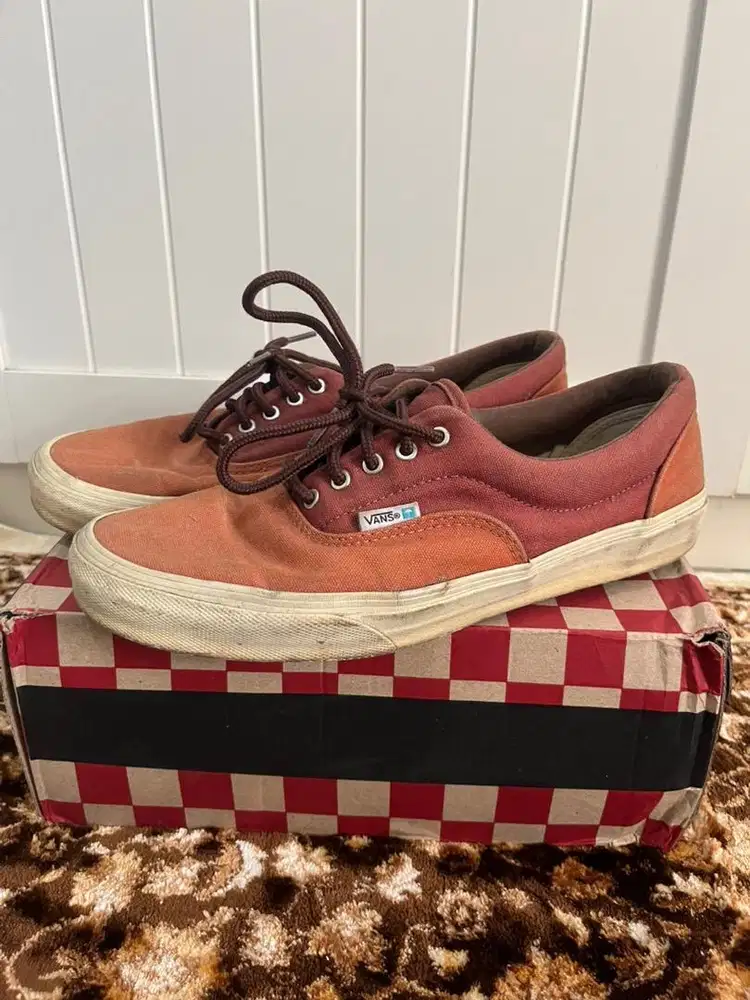 Vans Era California size 10