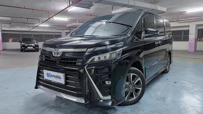 2018  TDP 15JT Toyota Voxy 2.0 Bensin-AT Hitam