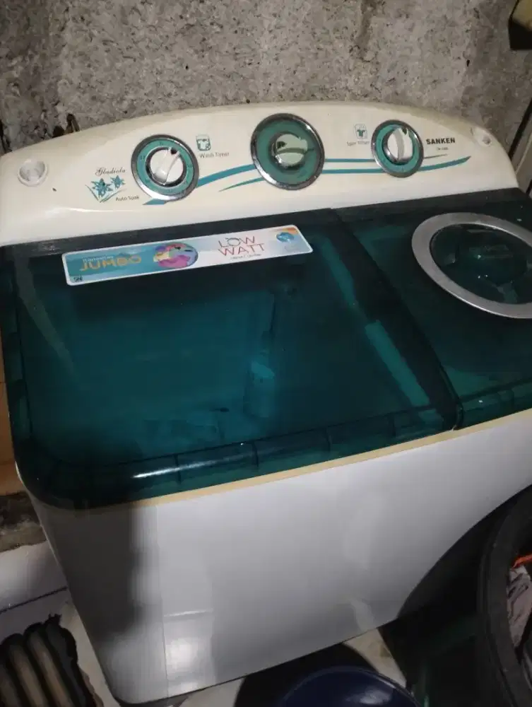 Mesin Cuci Sanken