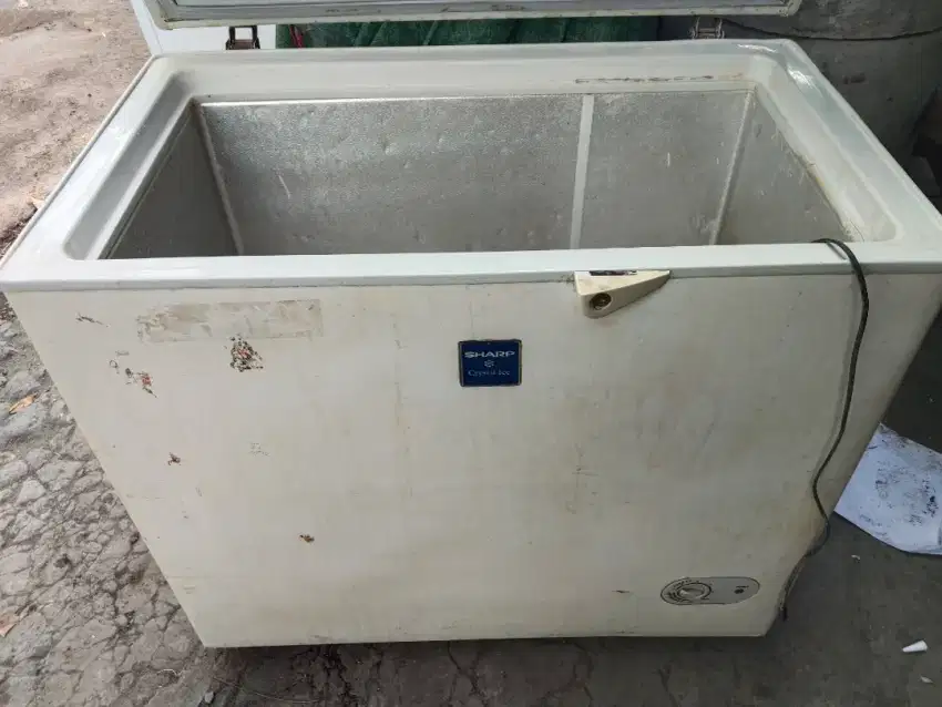 Freser sharp 200liter normal beku siap pakai