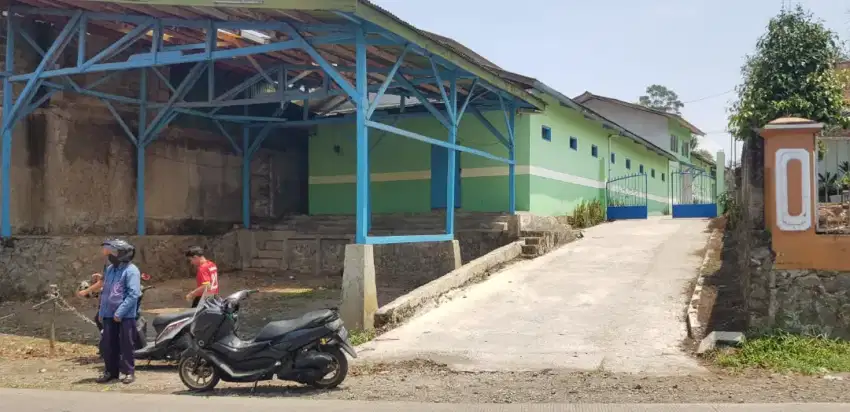 Di jual cepat tanah di pinggir jalan raya gambung bonus gudang