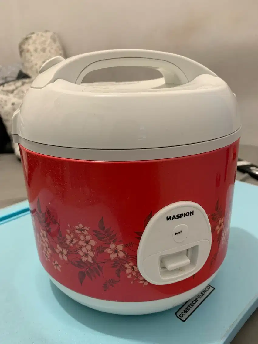 Rice Cooker Maspion 0,6L