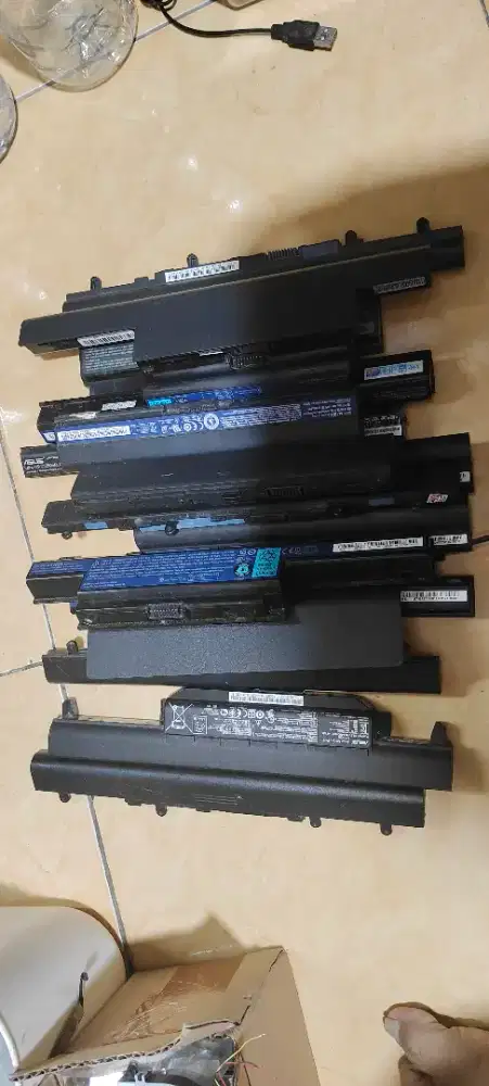 Batre laptop bekas rusak