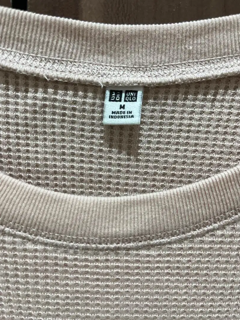 kaos wafle uniqlo