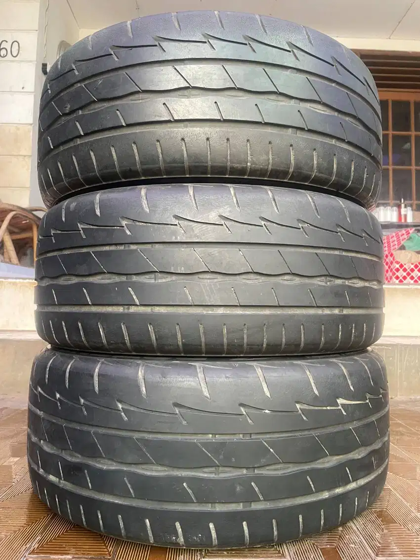 Ban Bridgstone Potenza Adrenalin RE003 225 45 r17 3Pcs