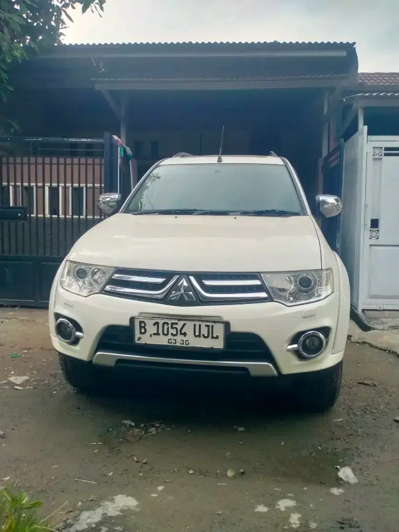Pajero sport Dakar 4x2 AT 2014