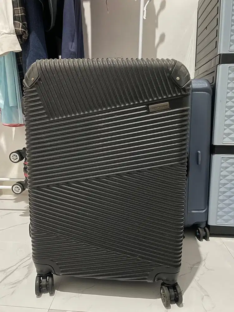 Koper hush puppies ukuran 28 ich