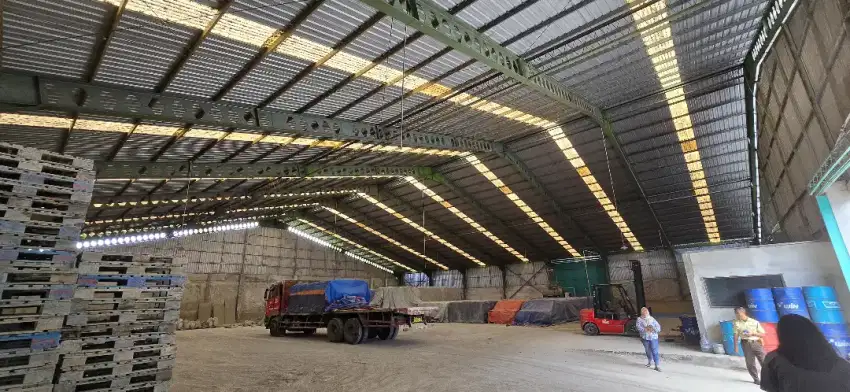 DI SEWAKAN GUDANG DI TENGARAN SALATIGA - JAWA TENGAH