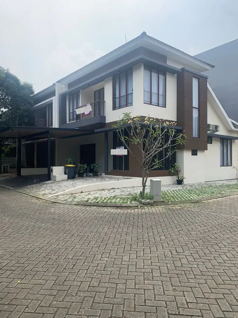 Rumah Mewah Dijual di Cluster Fortune Graha Raya Bintaro