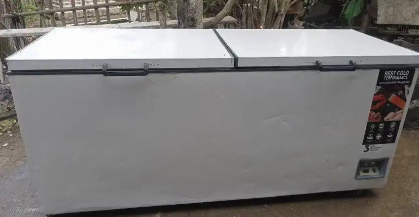 Prezer Box sleding kaca Merk RSA