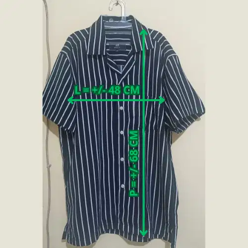 Kemeja Garis Hitam Putih