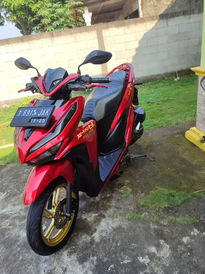 V A R I O CBS ISS 150cc 2020 Good Condition pajak panjang bonus pajak