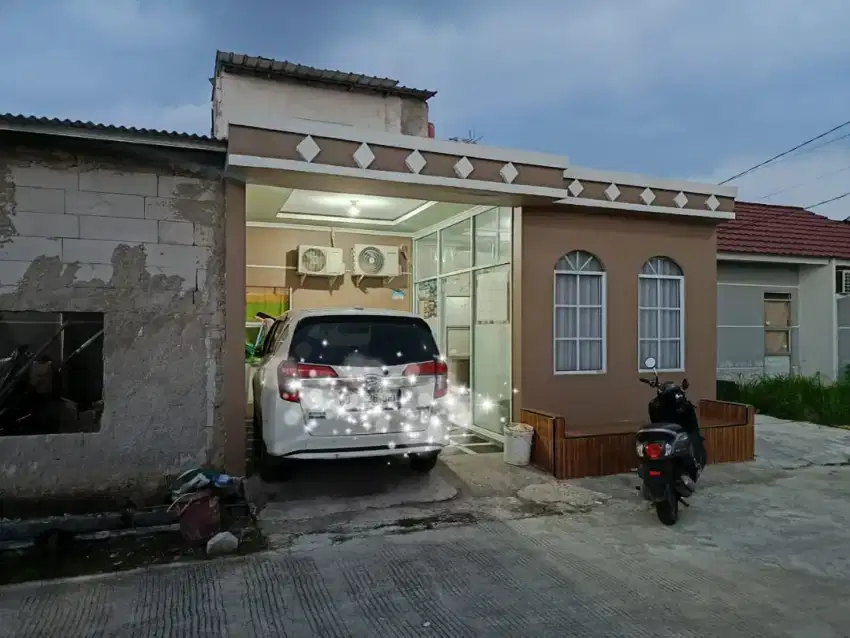 take over rumah 2 lantai cicilan 1,3 jt  flat