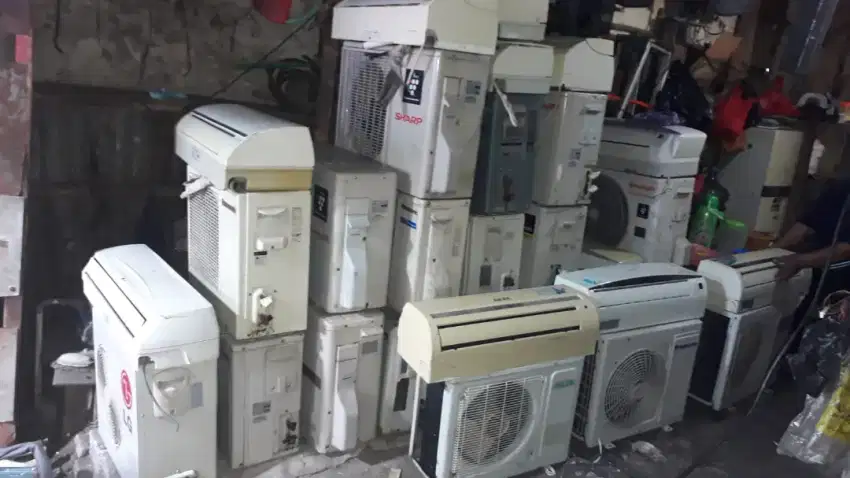Siap menerima borongan atau satuan AC AC bekas AC rusak dll