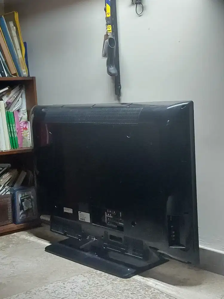 Samsung LA 46N81 lcd pecah