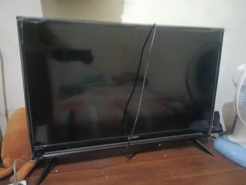 Dijual TV Sharp 32 like new