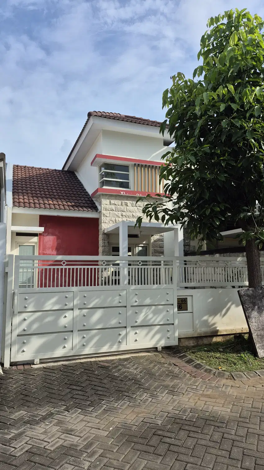 Puri Surya jaya ciamik murah siap huni