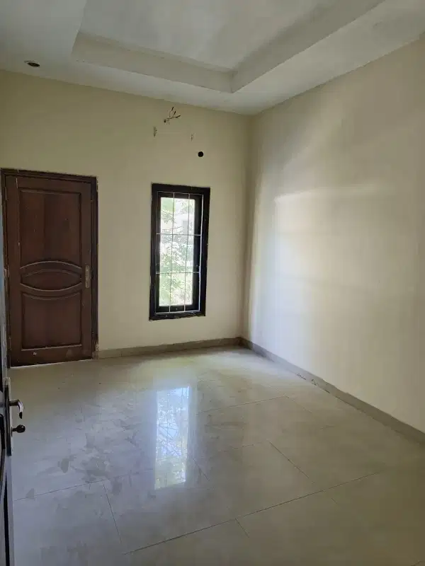 Di Sewakan Rumah 2 Lantai Pakuwon City - Sorento (Ada AC 2  unit)