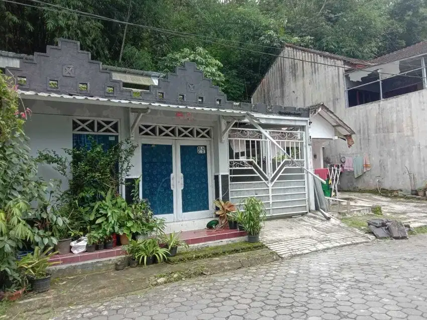 DIJUAL RUMAH PERUM DEKAT PAKELAN MERTOYUDAN MAGELANG