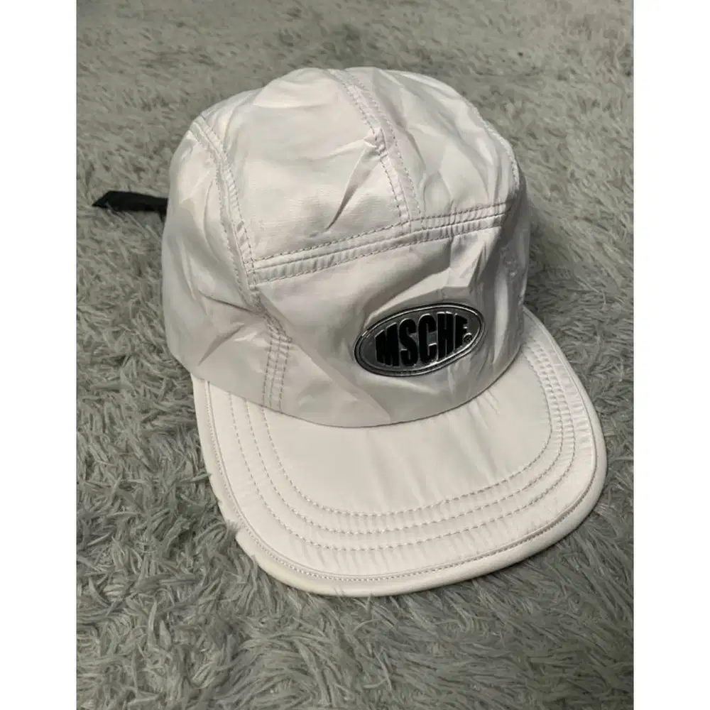 Topi Mischief MSCHF 5 Panel