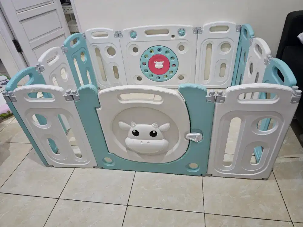 Baby Box Warna Biru Putih